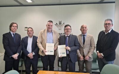 Caja Rural Granada refuerza su compromiso con la Unión Profesional y sus más de 45.000 miembros